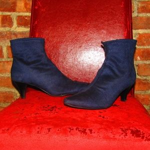 IMPO stretch, size 7.5 suede women heels